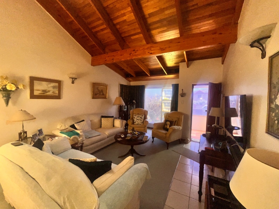 3 Bedroom Property for Sale in Wavecrest Eastern Cape